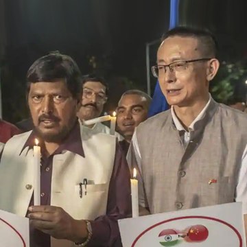 Video of Ramdas Athawale chanting 'Go Corona' goes viral