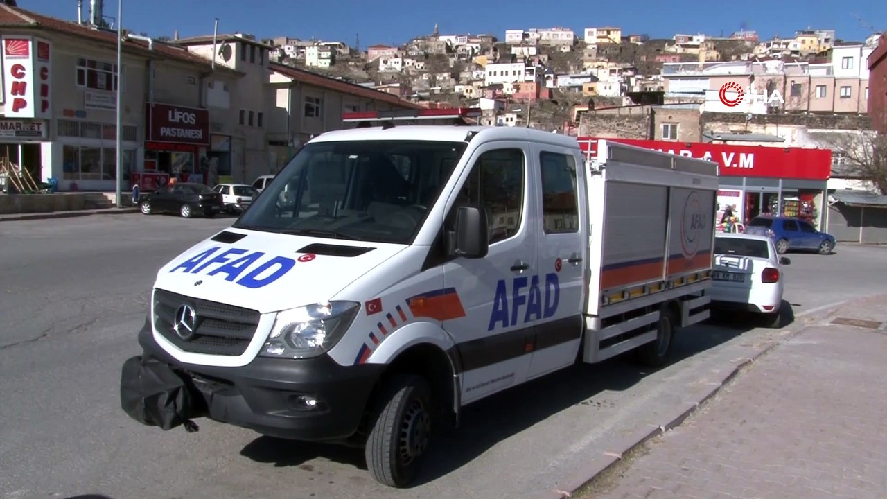 Markete gitmek için evden çıkan yabancı uyruklu çocuk, 10 saat sonra 3 kilometre uzaklıkta bulundu