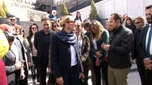 Kültür ve Turizm Bakanı eşi Pervin Ersoy Tarihi Kayseri Kalesi'ni gezdi