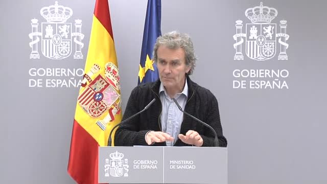 Fernando Simón: En Madrid los hospitales están en una situación complicada, con los recursos ajustados y hay que tener cuidado con su uso