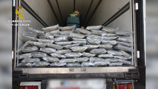 Guardia Civil intercepta cargamento con 70 kilos de cogollos de marihuana