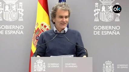 Fernando Simón se ríe al hablar de una persona fallecida por coronavirus