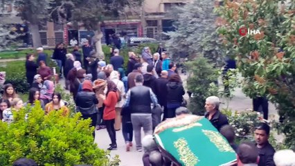 Eski eşi tarafından öldürülen kadın defnedildi