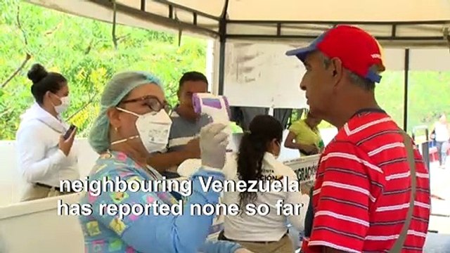 Colombian authorities conduct COVID-19 checks on Venezuela border