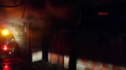 İSTANBUL-ZEYTİNBURNU'NDA İŞYERİNDE YANGIN