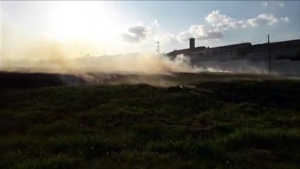 Video herunterladen: Incêndio ambiental mobiliza Corpo de Bombeiros ao Bairro Santa Cruz