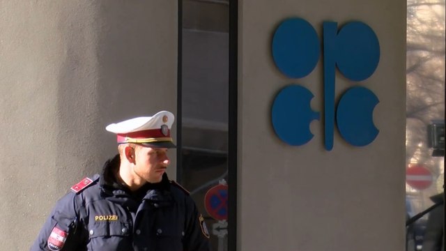 هل دخلت أسواق النفط في أتون حرب طويلة بين السعودية وروسيا؟