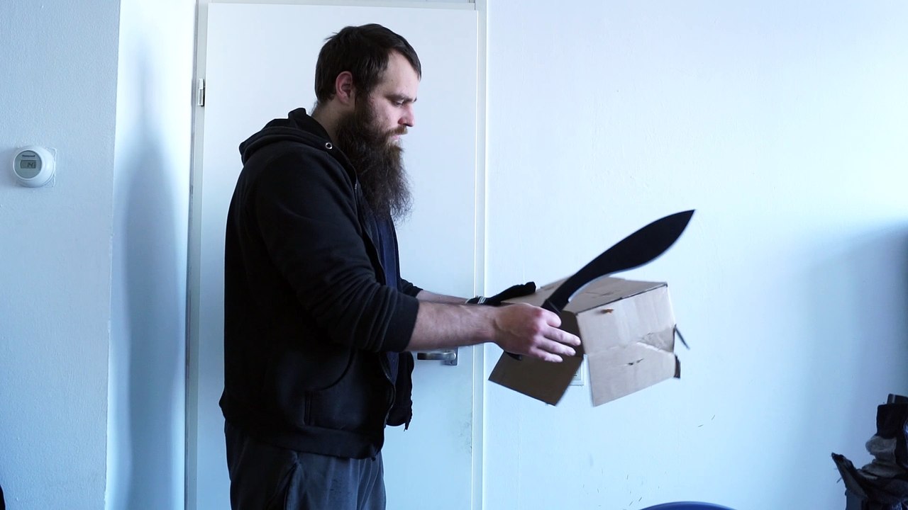 Testing a machete