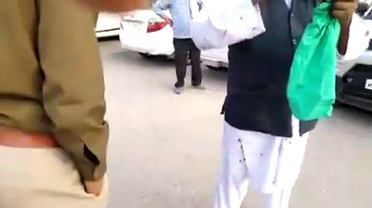 रेवाड़ी में एक मुस्लिम की को आसमाजिक  लोगों की भीड़ ने मारा ..