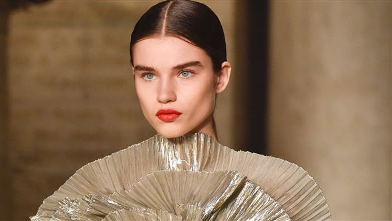 Ist Meghan Roche die nächste Bella Hadid?