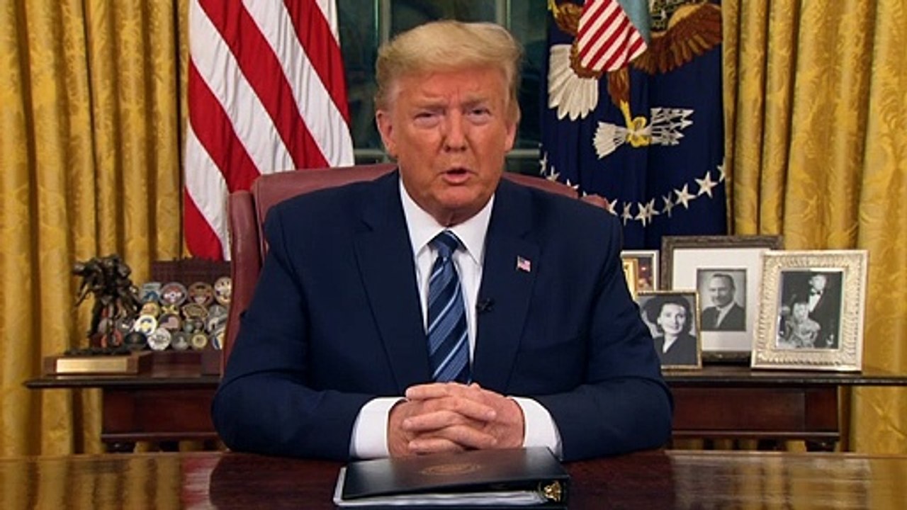 Trump suspende los viajes de Europa a EEUU por 30 días y aconseja no viajar al extranjero