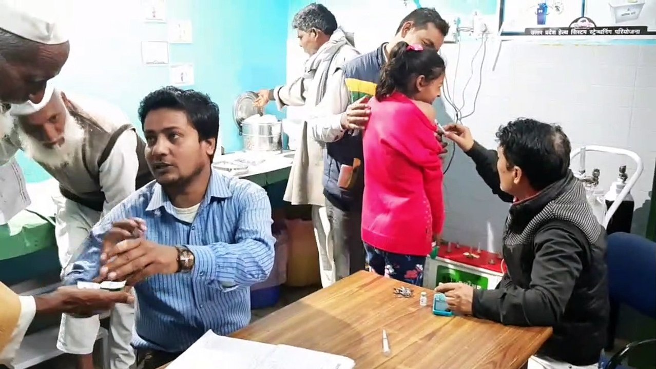 कांधला: आवारा जानवरों का आतंक, एंटी रैबीज से पीड़ित दर्जनों मरीजों को लगाए इंजेक्शन