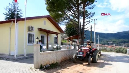 Télécharger la video: MUĞLA İnsan ve sokak hayvanlarına adanan bir ömür