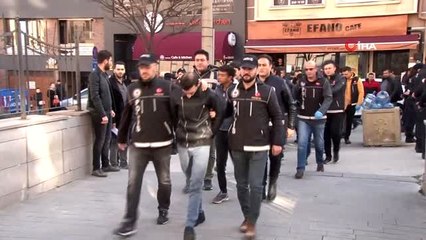 Uyuşturucu operasyonunda gözaltına alınan 8 şüpheli adliyeye sevk edildi