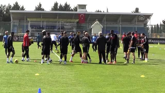 Gaziantep FK'li Oğuz Ceylan'ın hedefi milli takımda oynamak