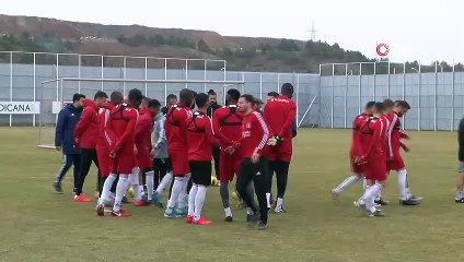 Aaron Appindangoye: “Şampiyonluk şansımız var”