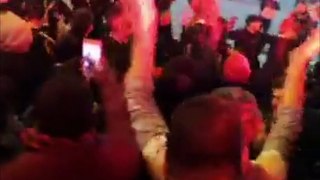 La joie des supporters du PSG au coup de sifflet final