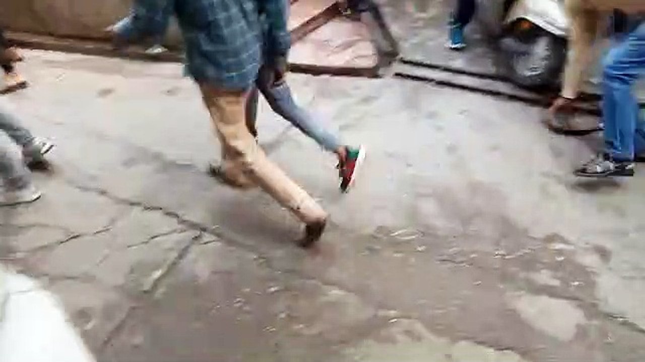 शामली: सांड के ऊपर पानी डालने पर दो पक्षों में संघर्ष, आधा दर्जन घायल