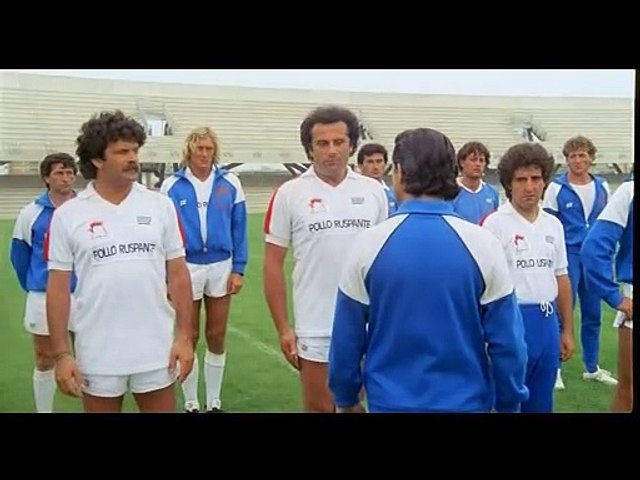 Mezzo Destro Mezzo Sinistro 2 Calciatori Senza Pallone
