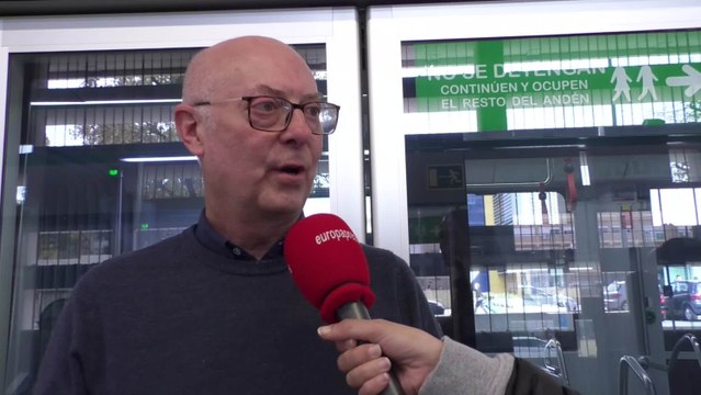 Usuarios del metro de Sevilla ven correctas las medidas