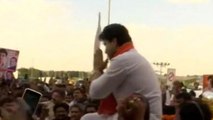 WATCH: After Congress exit, BJP leader Jyotiraditya Scindia gets grand welcome at Bhopal airport
