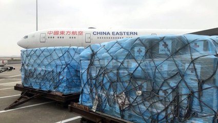 Çinli uzmanlar, İtalya'daki salgını bitirmek için harekete geçti