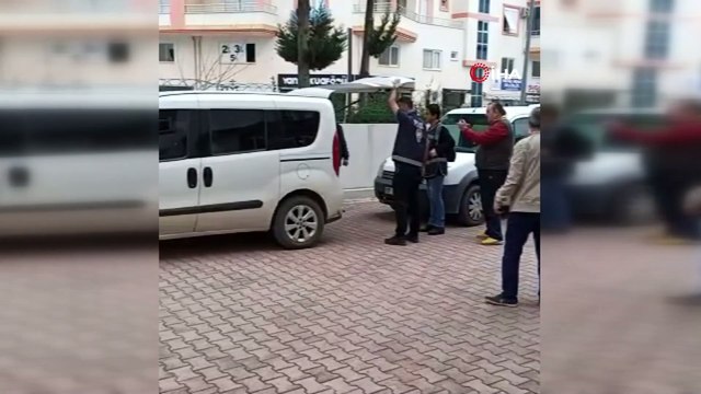 Kumluca'da evlerden 17 bin TL değerinde ziynet eşyası çalan 5 şüpheli yakalandı