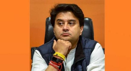 Saffron Scindia gets royal welcome in Bhopal