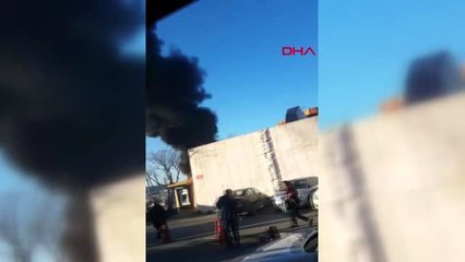 İSTANBUL TİCARET ÜNİVERSİTESİ BAHÇESİNDE YANGIN ÇIKTI