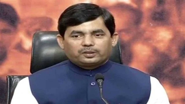 Scindia joins BJP, Shahnawaz takes jibe at Rahul Gandhi