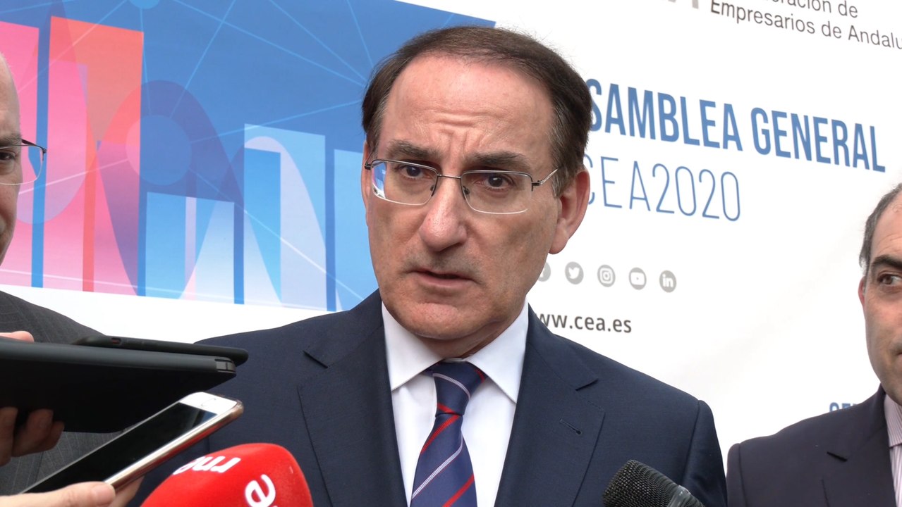 CEA prevé que el PIB andaluz caiga dos décimas en dos meses si sigue la pandemia