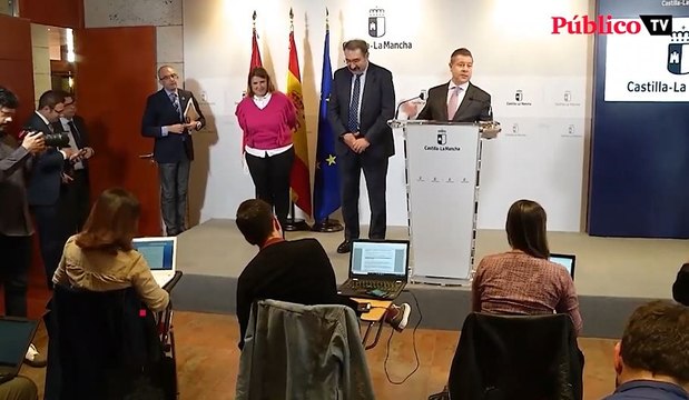 García-Page dice que se aprovecha el coronavirus para irse de vacaciones: La gente quiere 15 días . Luego rectificaba y anunciaba que se suspendían las clases