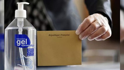 Coronavirus : un bureau de vote à l'heure du Covid-19