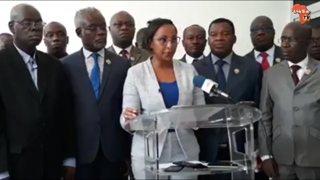 Les parlementaires de l'opposition ivoirienne se retirent du processus de révision constitutionnelle