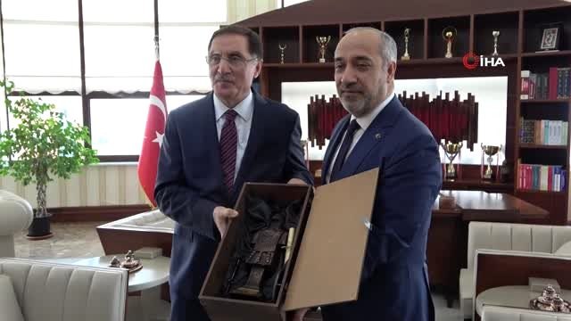 Kamu Başdenetçisi Malkoç: 15 bin asker, 20 uçak, 40 helikopter, 150 tankla Cumhurbaşkanını...