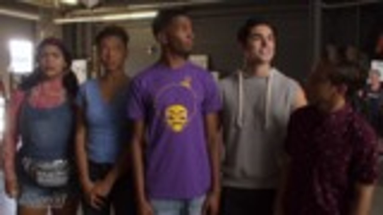 'On My Block' Cast Breaks Down That Shocking Season 3 Ending | THR News