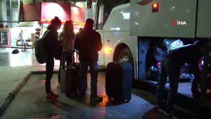 İzmir Otogarında ‘Eğitime ara’ hareketliliği