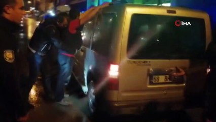 Narkotik ve Şok uygulamalarda 44 aranan şahıs yakalandı