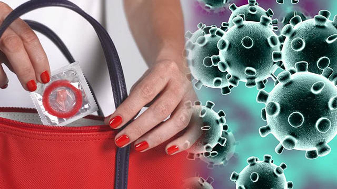 Coronavirus : Face Masks और Hand Sanitizer के बाद अब दुकानों से खत्म हो रहे Condom | Boldsky