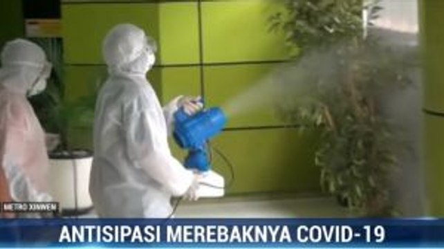 Cegah Virus Corona, Stasiun Gambir Disemprot Disinfektan