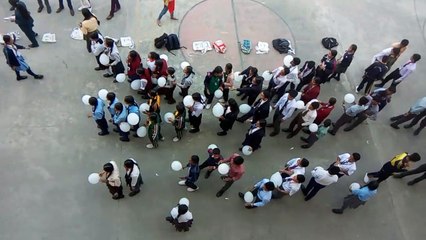 THE BEST GAME AND FUNNY GAME PLAYED  IN BIG GROUP