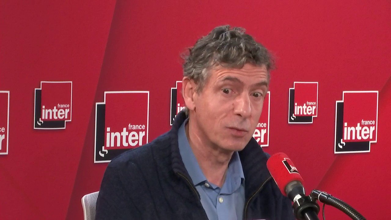 Pr Éric Caumes : "L'histoire du 15 est l'une des erreurs majeurs qui ont été faites dans la gestion de cette épidémie. On a saturé un numéro d'appel très important. Il faut un numéro vert, une cellule pour s'occuper des patients inquiets."
