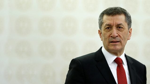 Milli Eğitim Bakanı Ziya Selçuk, evden eğitimin ayrıntılarını açıkladı