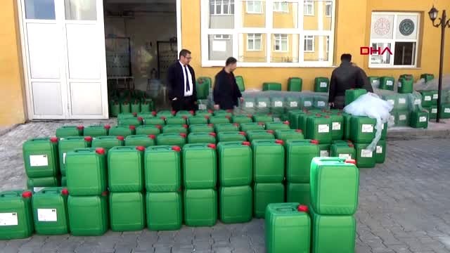 KÜTAHYA Lise öğrencileri günlük 30 ton dezenfektan üretiyor