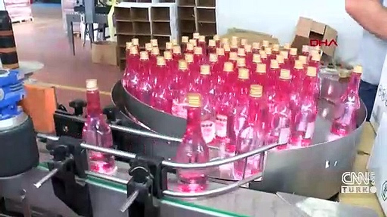 Bakan Varank'tan koronavirüs açıklaması: Benzine etanol karıştırma zorunluluğu askıya alındı