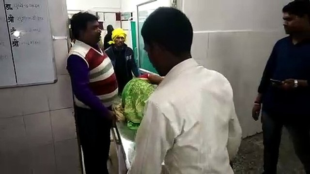 इटावा: बस ने ऑटो में मारी टक्कर, महिला हुई घायल