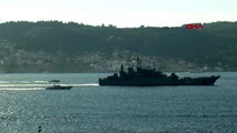 Çanakkale Boğazı'ndan geçen Rus savaş gemisine, Sahil Güvenlik'ten yakın takip