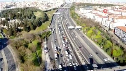 Okulların tatil edilmesiyle trafikte yoğunluk başladı