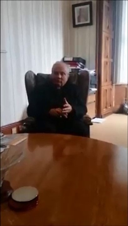 Bishop of Derry Dónal McKeown suspends Mass in...