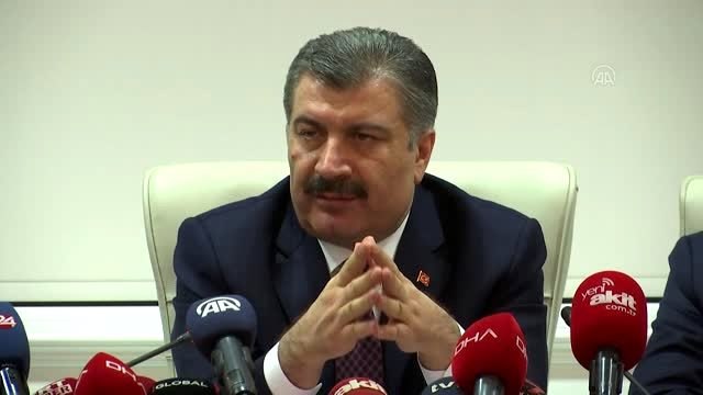 Bakan Koca: İki vakamızla ilgili biraz solunum sıkıntıları olduğunu söylemek istiyorum